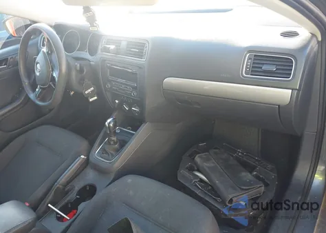 2015 Volkswagen Jetta 1.8T Se from USA, damaged, VIN 3VWD17AJ8FM205521